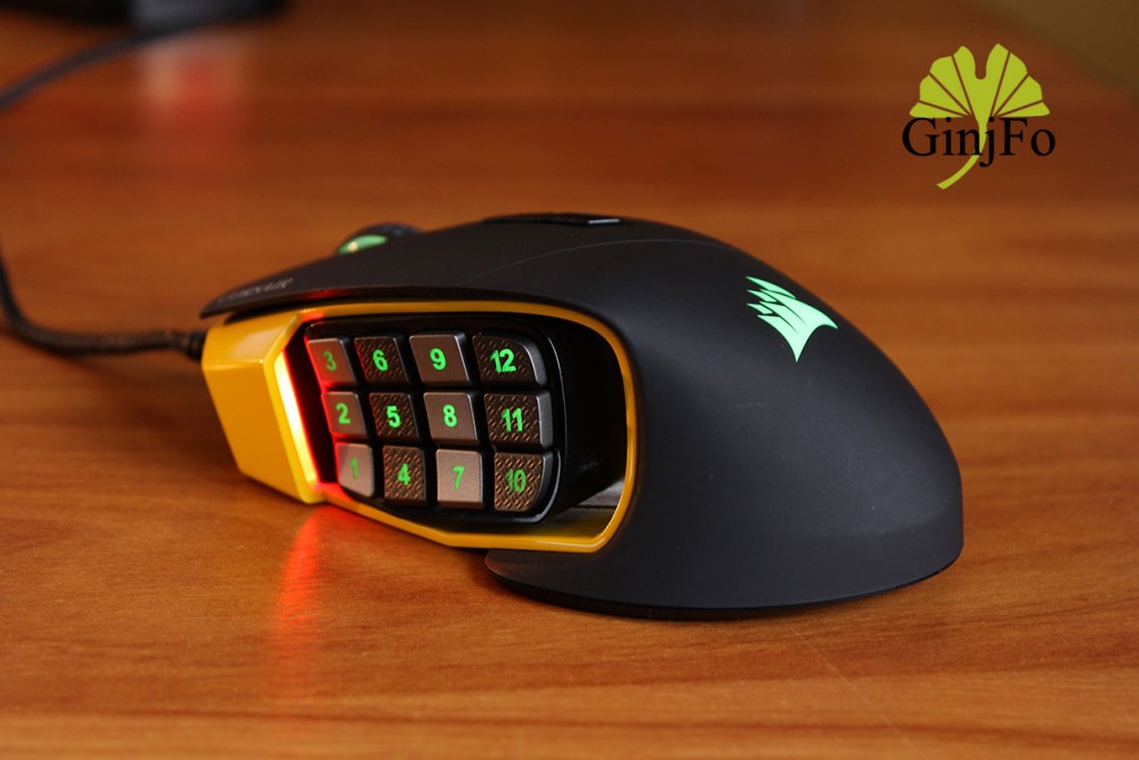 Souris gaming professionnel Scimitar Corsair, panneau latéral noir